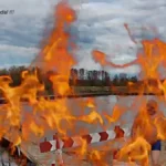 Kwietniowe morsowanie na Plaży Miejskiej w Ostrołęce – „Ostrołęka nie pęka”