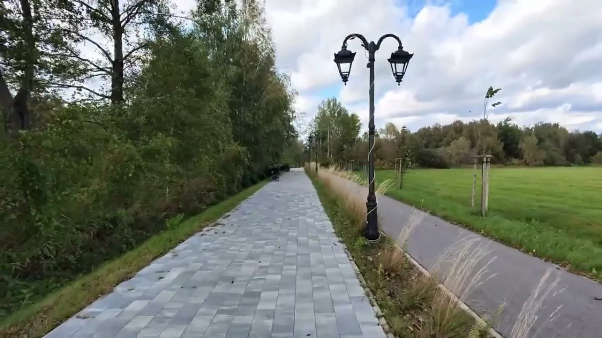 Nordic walking w Ostrołęce – jesienne 8 km dla zdrowia